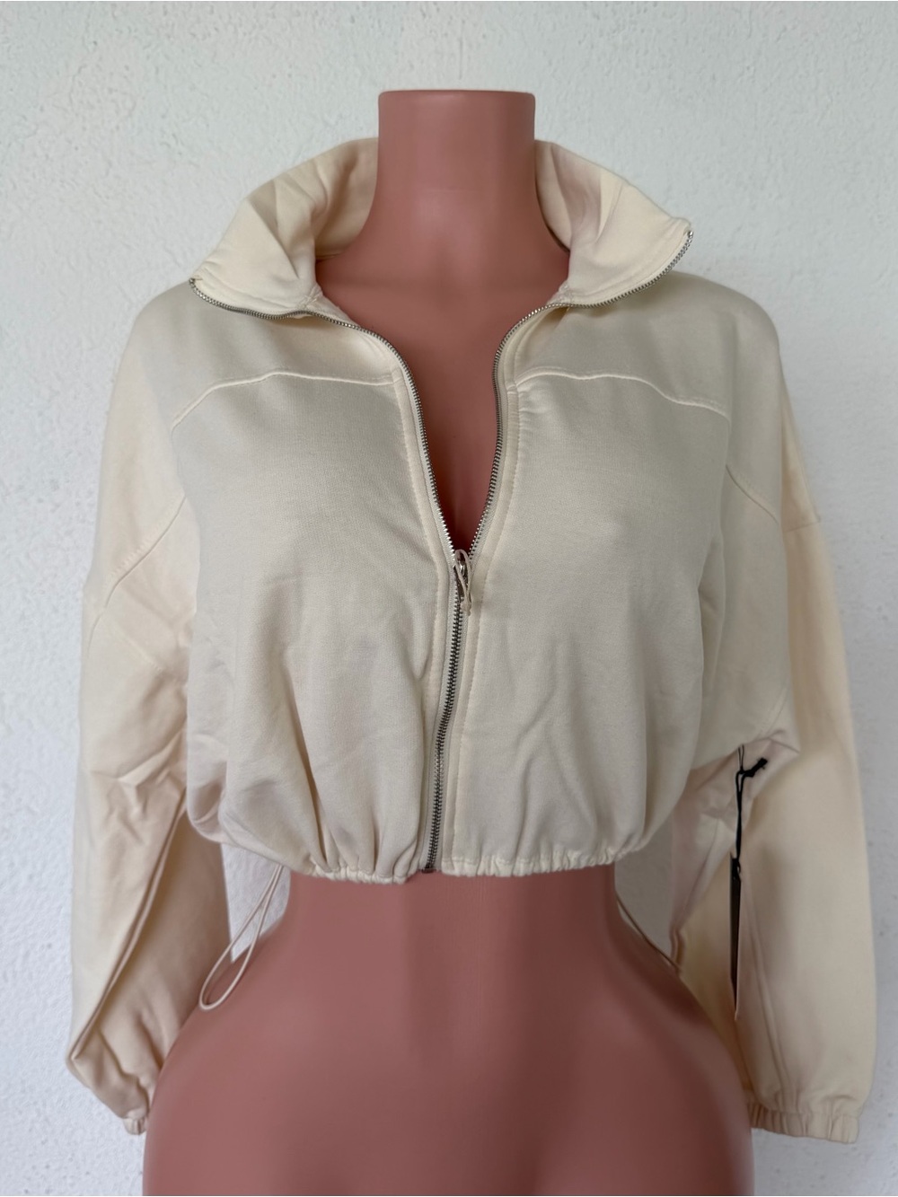 iris Cropped Bomber Jacket in Cream